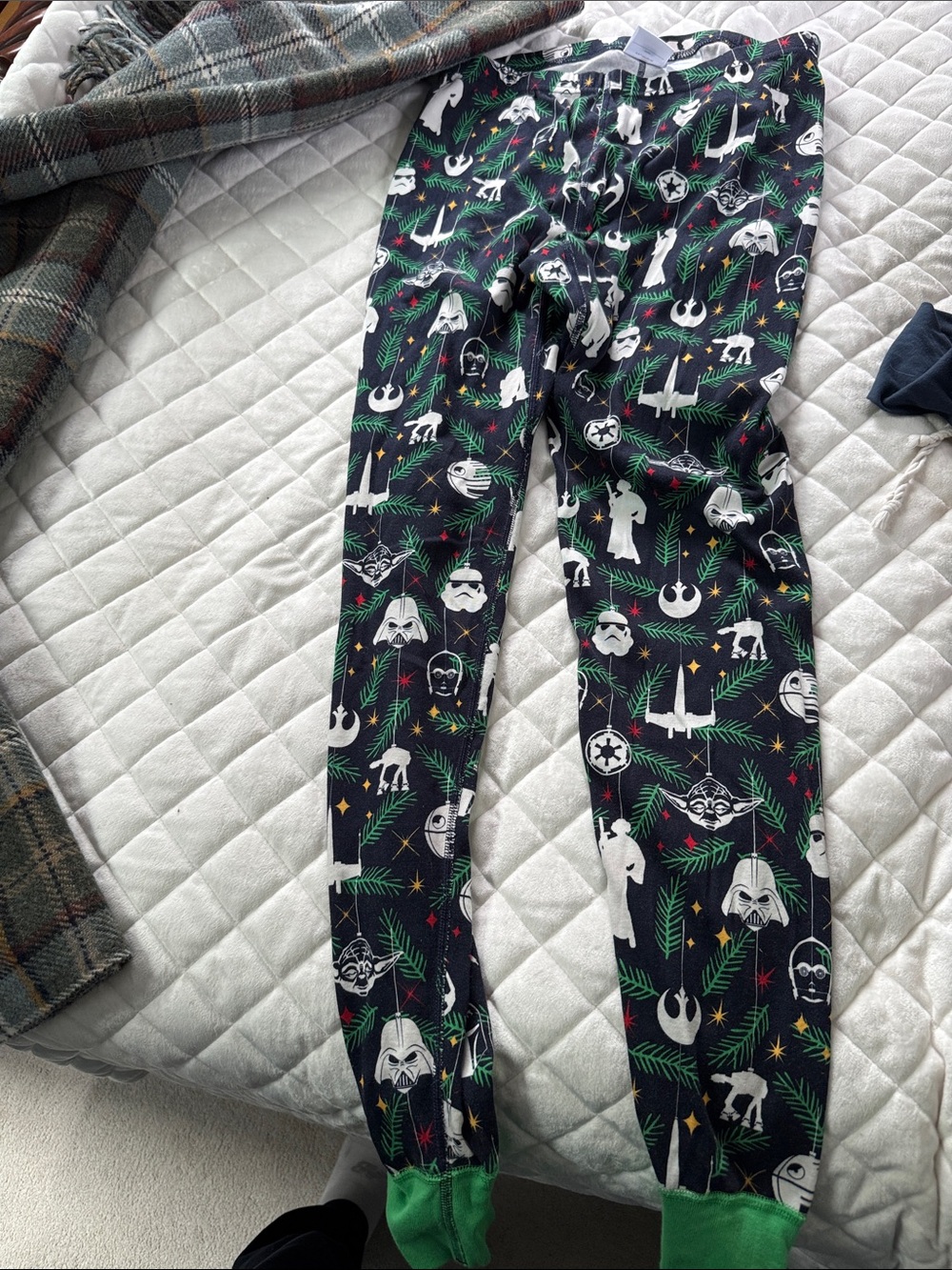 Star Wars pajama bottoms with Hanna Andersen holiday pattern adult large